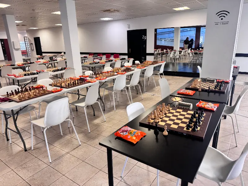 Sala di gioco allestita